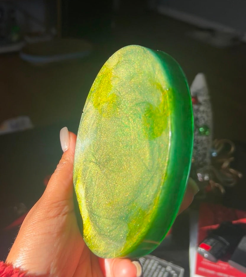 GREEN -- ROUND FLAT